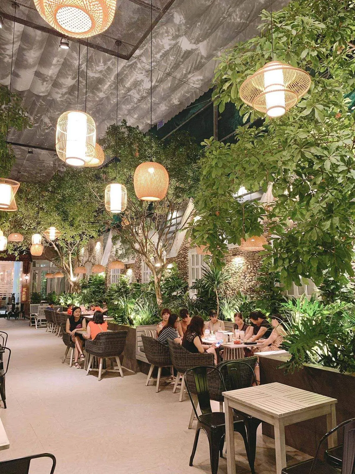Đi tìm những Quán cafe vintage ở An Giang chuẩn thời “ông bà anh” 7