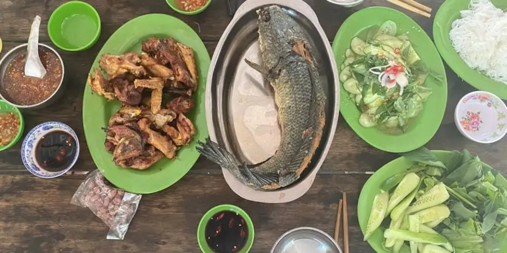 Dừng ch&acirc;n tại Vườn ổi Bảy Th&igrave;n thưởng thức m&oacute;n ăn d&acirc;n d&atilde; 5