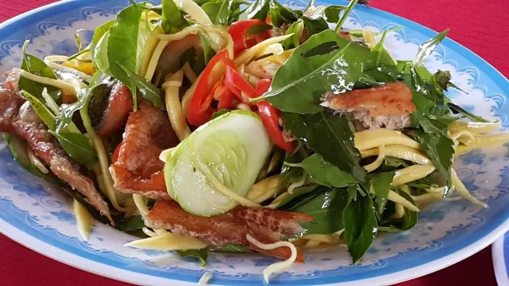 Gỏi sầu đ&acirc;u An Giang, vị đắng độc đ&aacute;o miền s&ocirc;ng nước 2