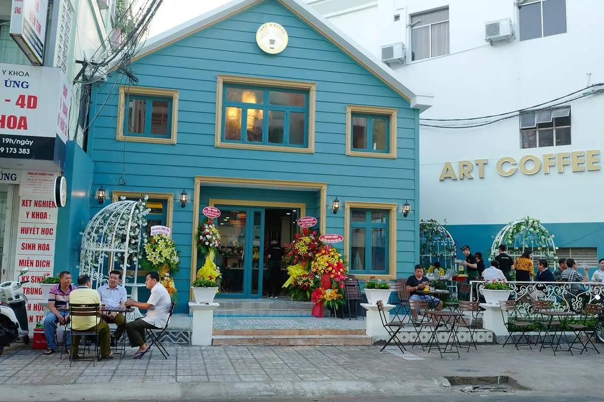 Kh&aacute;m ph&aacute; Art Coffee Shop với kh&ocirc;ng gian sang trọng v&agrave; ấm c&uacute;ng 2