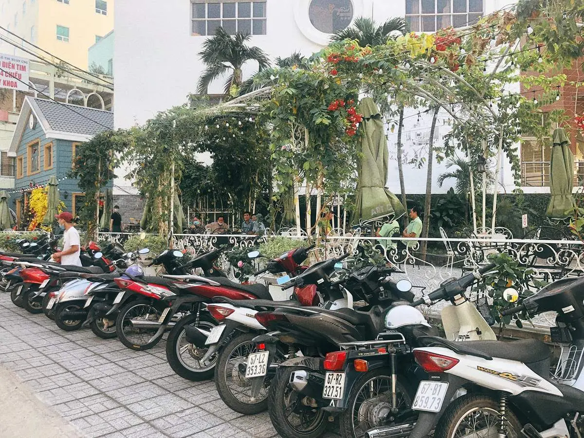 Kh&aacute;m ph&aacute; Art Coffee Shop với kh&ocirc;ng gian sang trọng v&agrave; ấm c&uacute;ng 5