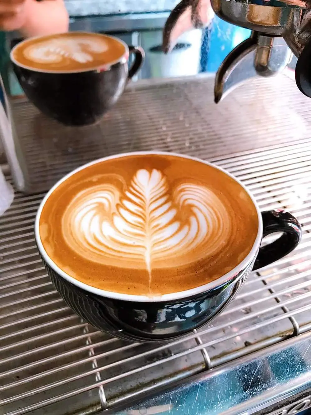 Kh&aacute;m ph&aacute; Art Coffee Shop với kh&ocirc;ng gian sang trọng v&agrave; ấm c&uacute;ng 7