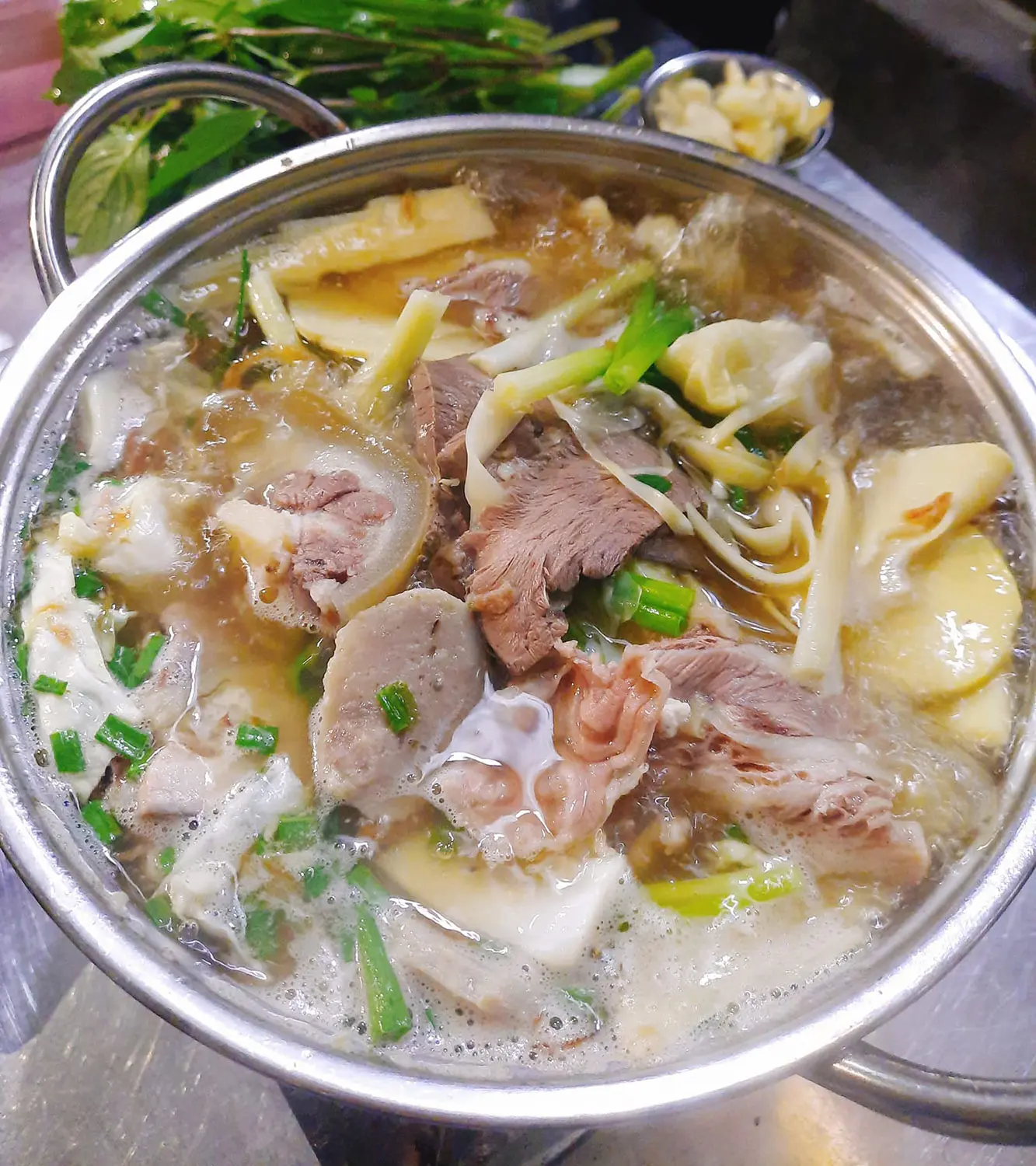 Lẩu b&ograve; Ba Dũng, toạ độ ăn uống ngon rẻ của người d&acirc;n Long Xuy&ecirc;n 5