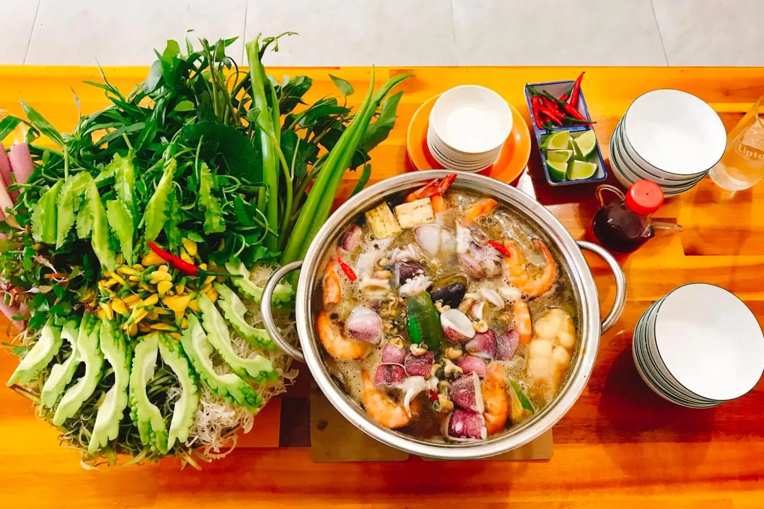 Lẩu mắm An Giang, m&oacute;n ăn đại diện cho nền ẩm thực miền đất T&acirc;y Nam 5