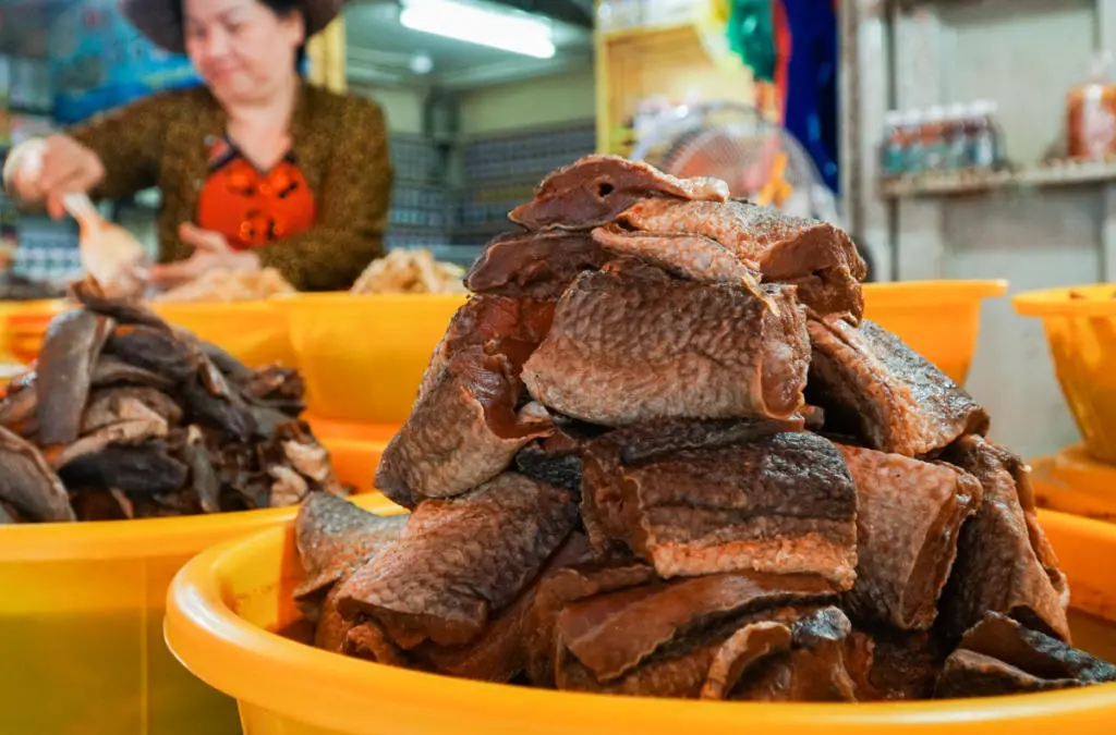 Mắm Ch&acirc;u Đốc, đặc sản cầu kỳ bậc nhất của v&ugrave;ng đất An Giang 4