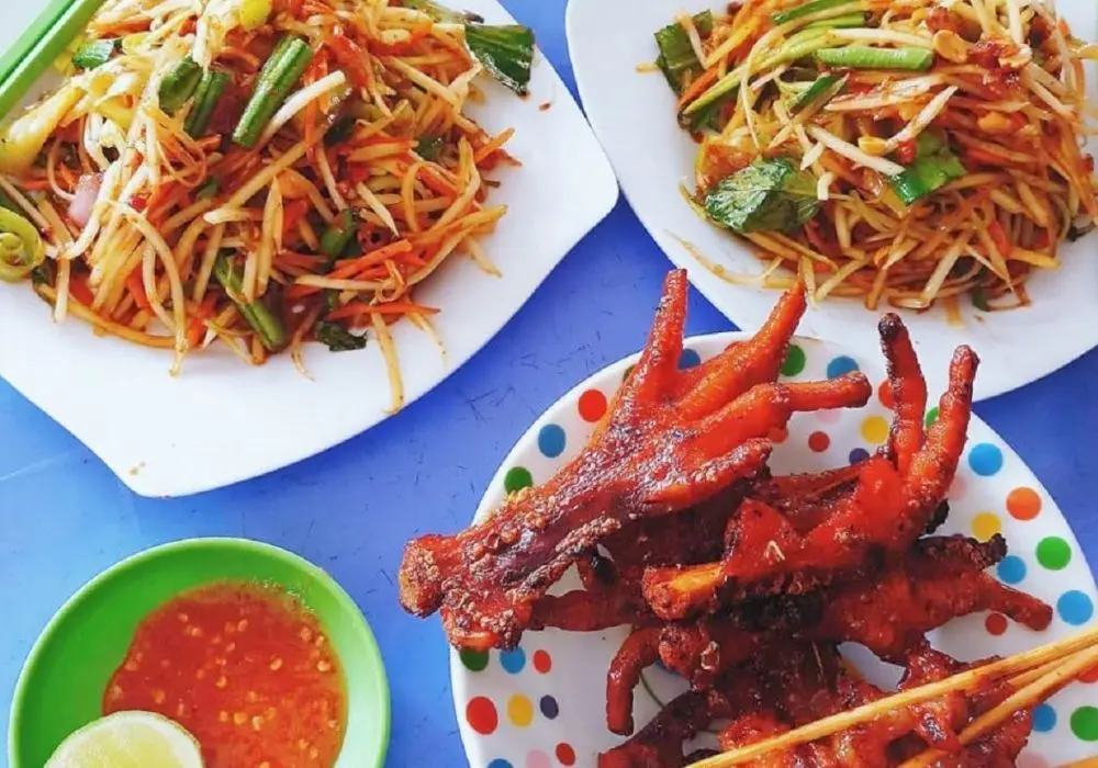 Trải nghiệm m&oacute;n Gỏi đu đủ đ&acirc;m Tri T&ocirc;n đậm đ&agrave; kh&oacute; qu&ecirc;n 3