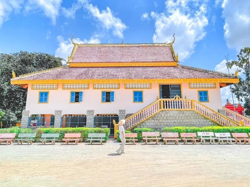 Ch&ugrave;a Prey Veng An Giang, kh&ocirc;ng gian Phật gi&aacute;o ấn tượng 4