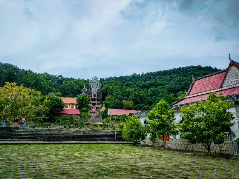 Ch&ugrave;a Tuk Phos Tri T&ocirc;n, c&ocirc;ng tr&igrave;nh mang đậm dấu ấn v&ugrave;ng Nam Bộ 3