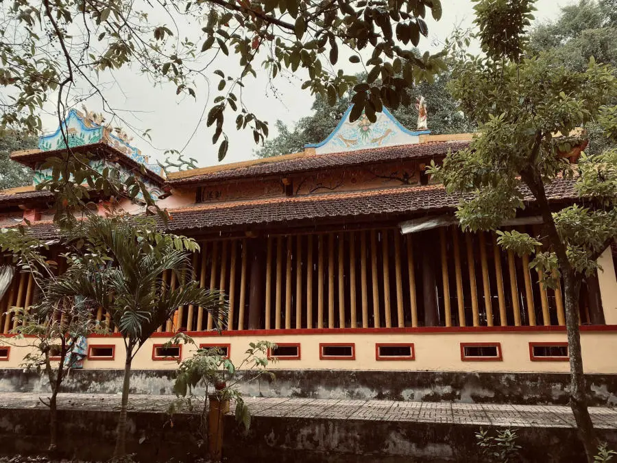 Miếu Bằng Lăng tr&ecirc;n 150 năm tuổi tại v&ugrave;ng đất t&acirc;m linh An Giang 6