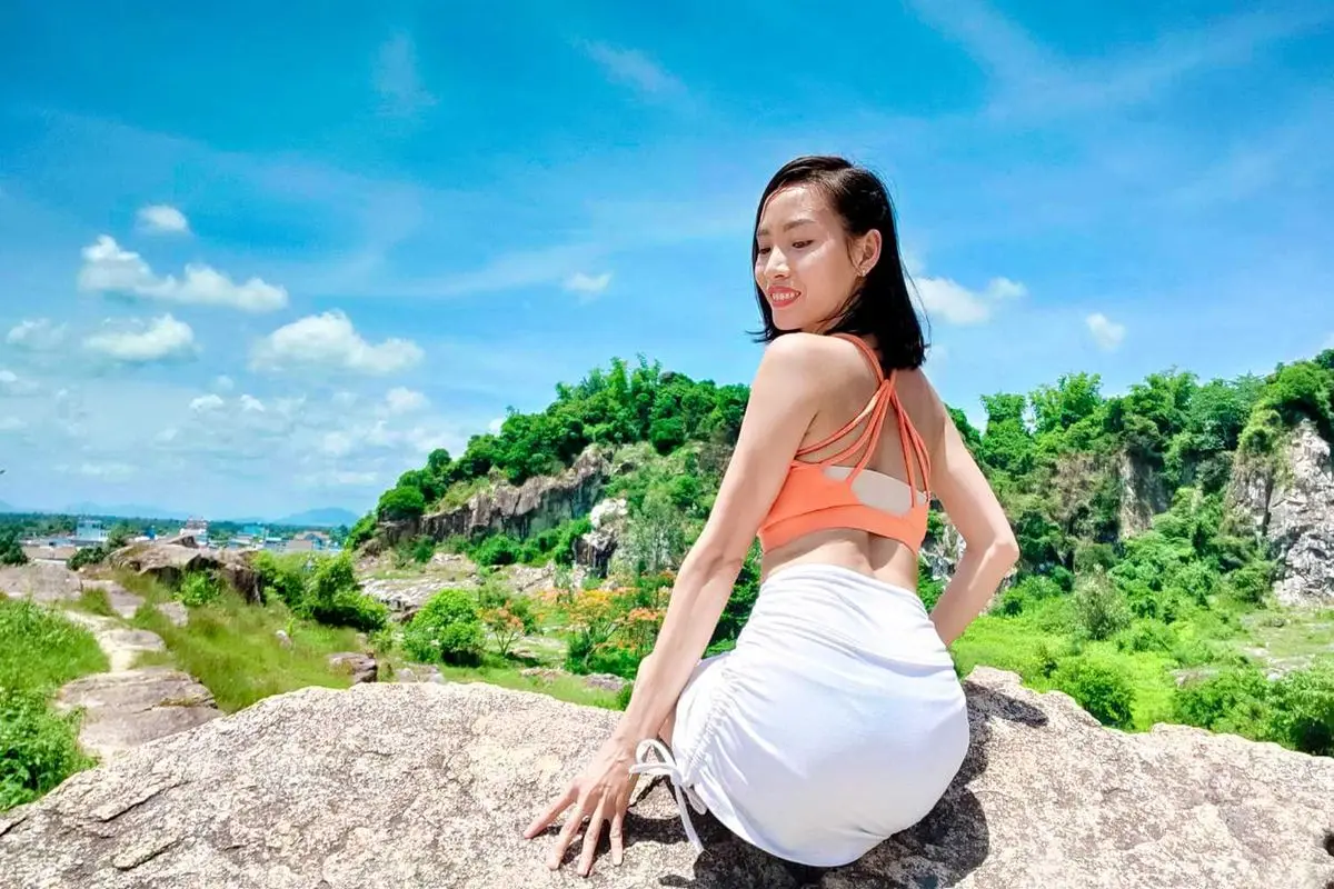 Trải nghiệm một ng&agrave;y cuối tuần tr&ecirc;n n&uacute;i Sập c&ugrave;ng bạn Tr&agrave; Giang 2