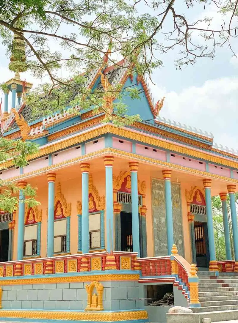 V&atilde;n cảnh Ch&ugrave;a Krăng Krốch, kh&ocirc;ng gian ấn tượng giữa v&ugrave;ng Tri T&ocirc;n 3