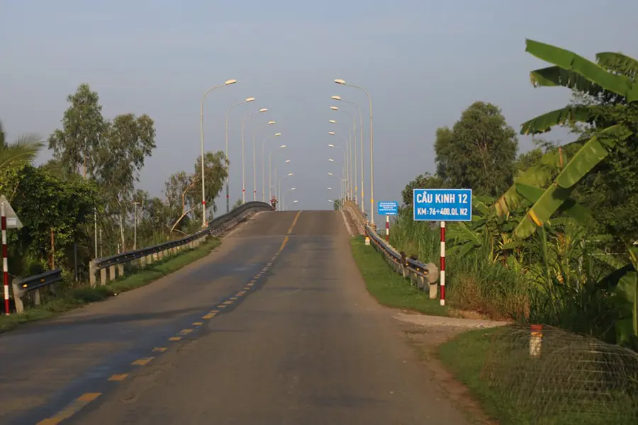 Gợi &yacute; Lịch tr&igrave;nh cắm trại tr&ecirc;n đỉnh n&uacute;i Tri T&ocirc;n cực hấp dẫn 2