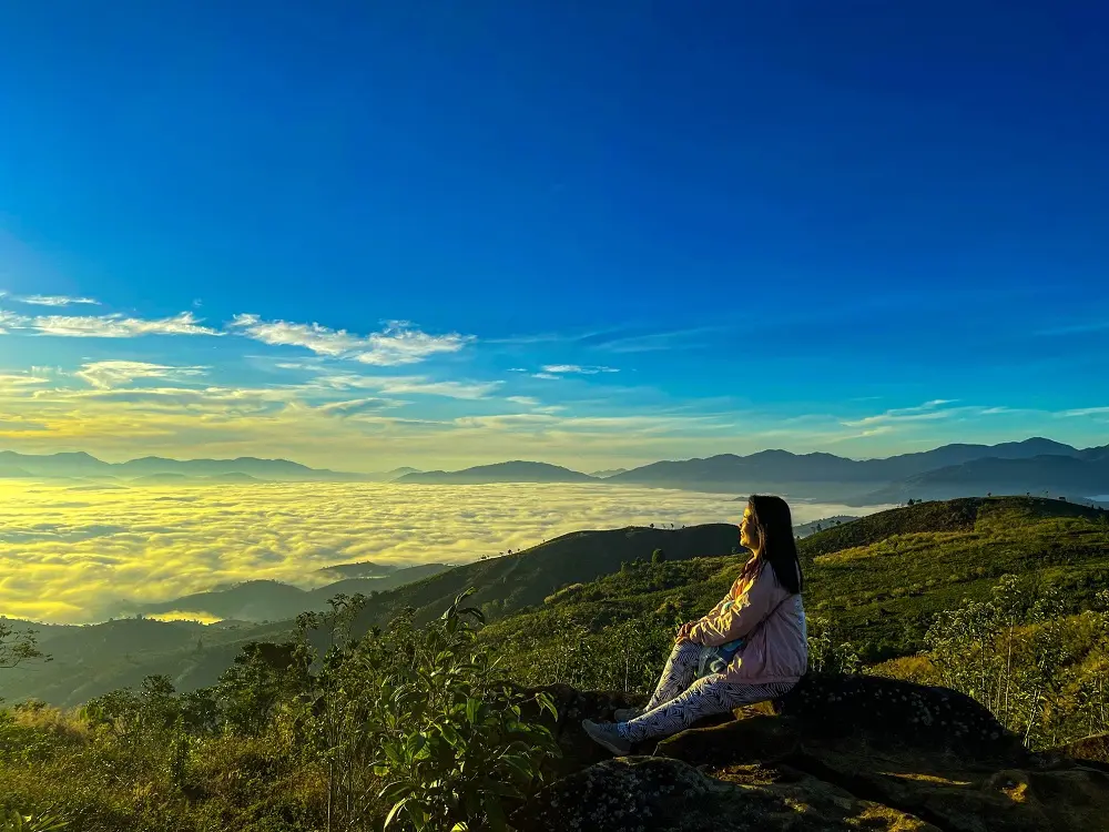 Ngất ng&acirc;y tại Up Base Camp với khung cảnh n&uacute;i rừng thơ mộng 7