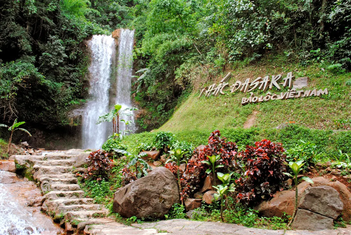 Th&aacute;c Dasara Bảo Lộc, n&eacute;t chấm ph&aacute; l&atilde;ng mạn giữa l&ograve;ng đại ng&agrave;n T&acirc;y Nguy&ecirc;n 4