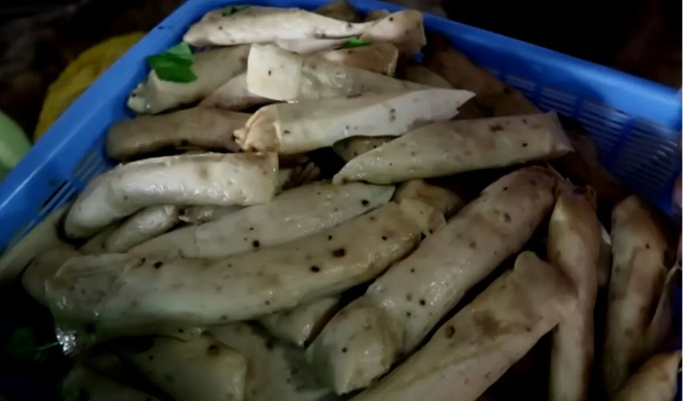 Bánh cuốn Huệ kỳ lạ nhất trên cao nguyên Bảo Lộc 5