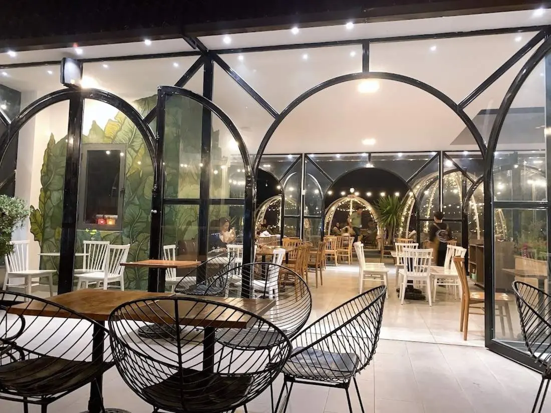 Check in ngay Aim&eacute;e Coffee với view sống ảo triệu like 12
