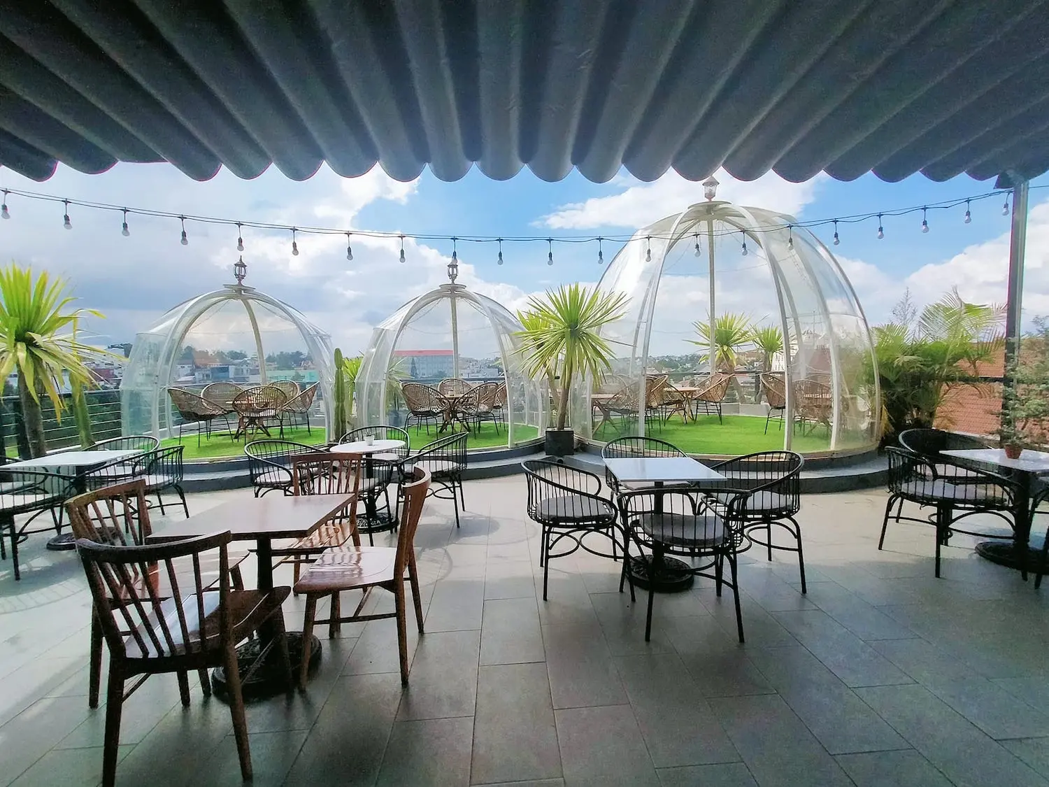 Check in ngay Aim&eacute;e Coffee với view sống ảo triệu like 8