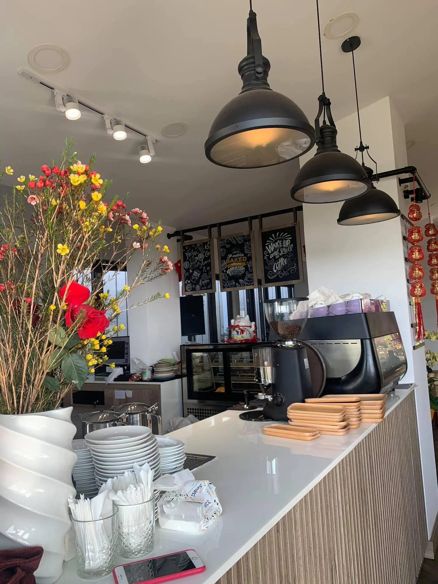 Đến Passion Garden Coffee thưởng thức menu ngọt ng&agrave;o, l&ecirc;n ảnh outfit si&ecirc;u xịn s&ograve; 21