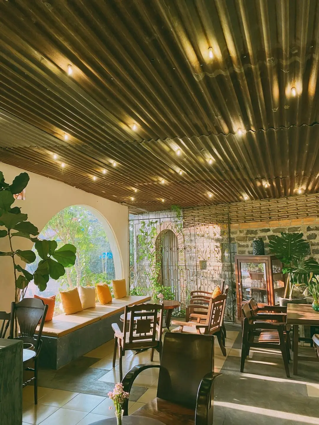 Đ&oacute;m Coffee, chốn dừng ch&acirc;n y&ecirc;n b&igrave;nh trong l&ograve;ng Bảo Lộc 4