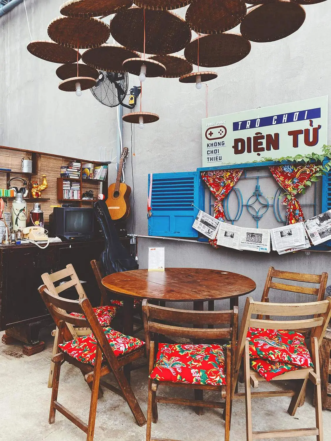 Gh&eacute; tiệm Cafe C&ocirc; B&ocirc;ng t&igrave;m về một n&eacute;t ho&agrave;i cổ giữa l&ograve;ng th&agrave;nh phố 7