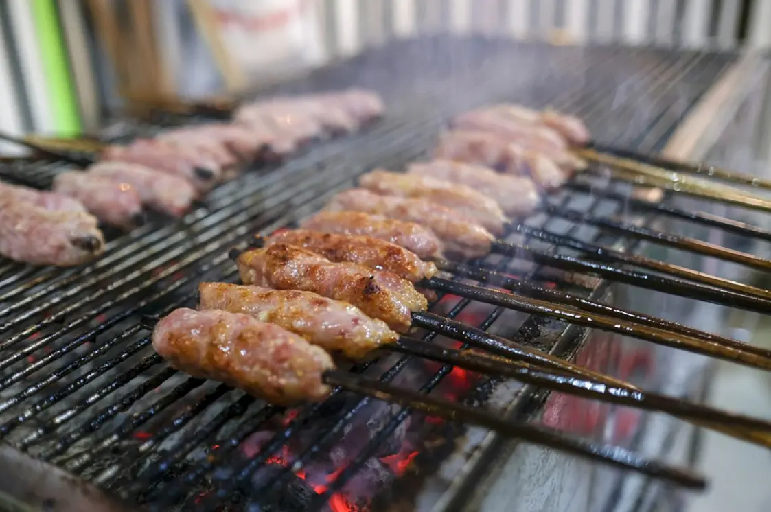 Nem nướng Huế Vĩ Dạ Bảo Lộc, sức l&ocirc;i cuốn kh&oacute; c&oacute; thể chối từ 7