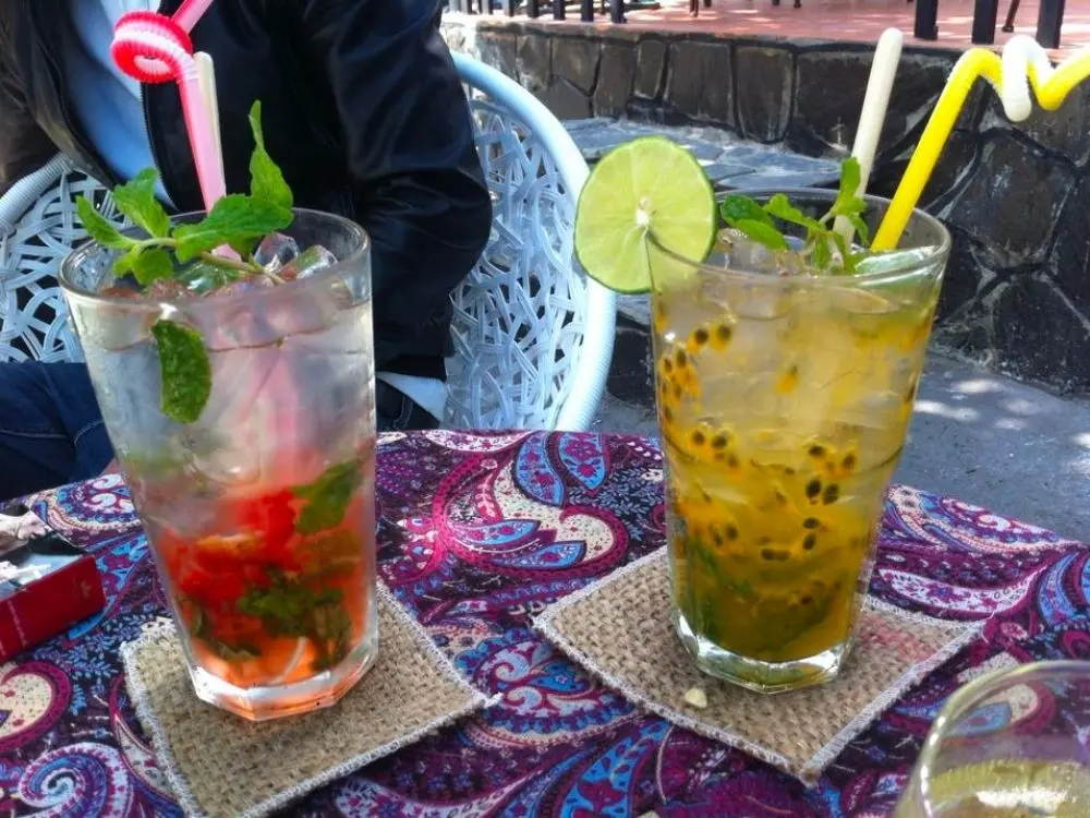 Phải l&ograve;ng Cafe Mon Amour với phong c&aacute;ch Ph&aacute;p sang trọng, cổ điển 4
