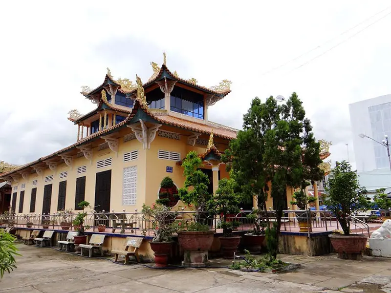 Ch&ugrave;a Vi&ecirc;n Minh Bến Tre, ng&ocirc;i cổ tự thuộc Phật gi&aacute;o Bắc t&ocirc;ng 3