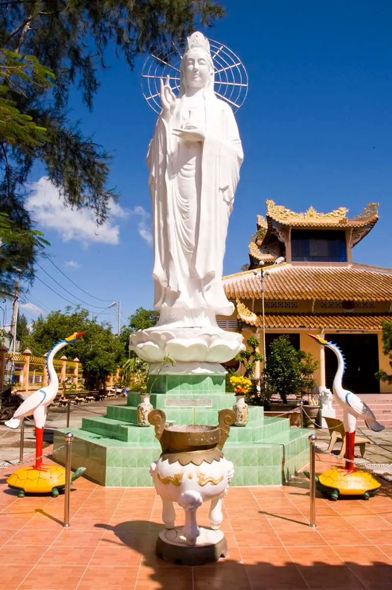 Ch&ugrave;a Vi&ecirc;n Minh Bến Tre, ng&ocirc;i cổ tự thuộc Phật gi&aacute;o Bắc t&ocirc;ng 5