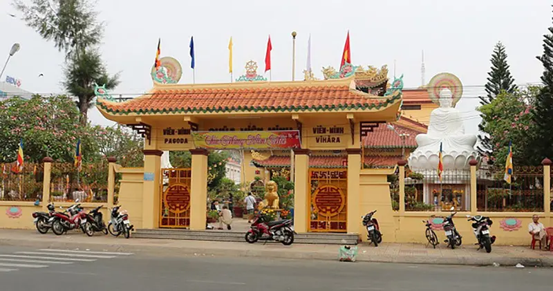 Ch&ugrave;a Vi&ecirc;n Minh Bến Tre, ng&ocirc;i cổ tự thuộc Phật gi&aacute;o Bắc t&ocirc;ng 4
