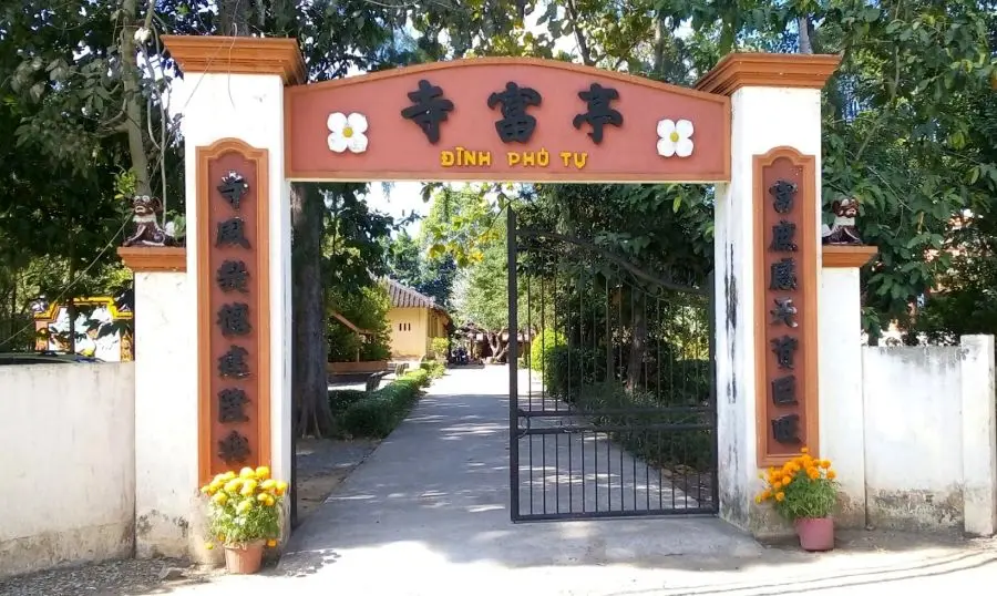 Đến Đình Phú Tự Bến Tre chiêm ngưỡng lối kiến trúc cổ xưa 2