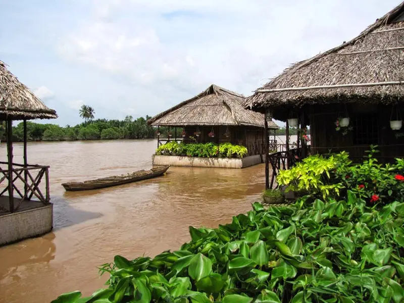 Đến Giồng Tr&ocirc;m Bến Tre kh&aacute;m ph&aacute; cảnh sắc thi&ecirc;n nhi&ecirc;n xứ dừa 4