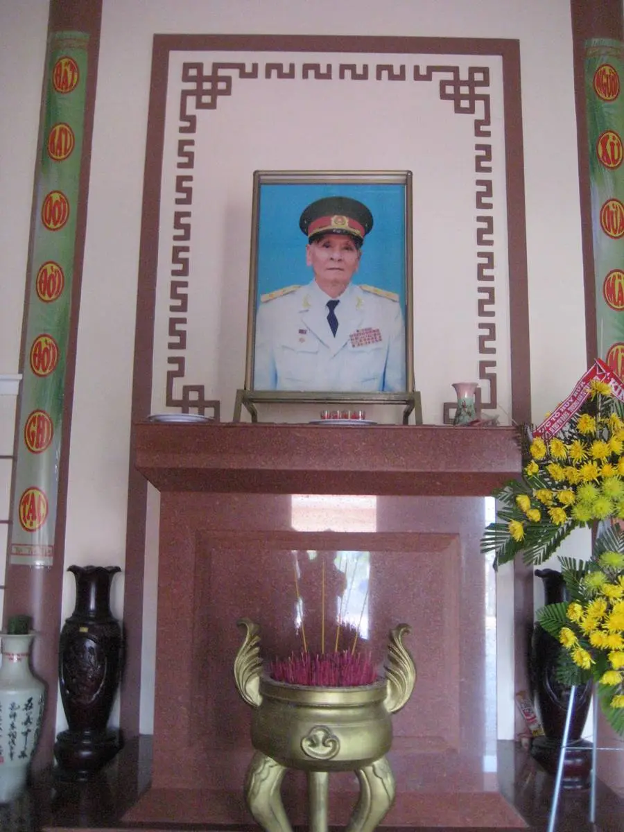 Đền thờ Trung tướng Đồng Văn Cống nơi ghi c&ocirc;ng vị tướng bưng biền 3