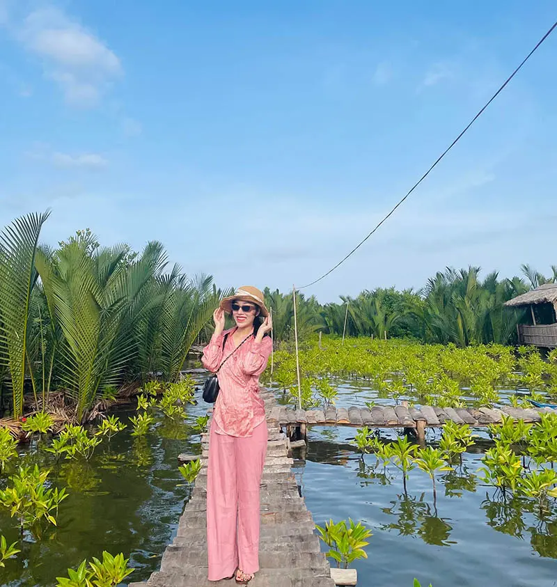 Gh&eacute; N&ocirc;ng trại Người Giữ Rừng kh&aacute;m ph&aacute; thi&ecirc;n nhi&ecirc;n xứ dừa 6