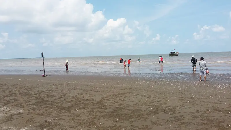 Kh&aacute;m ph&aacute; biển Cồn Nh&agrave;n hoang sơ v&agrave; thi vị bậc nhất xứ dừa 5