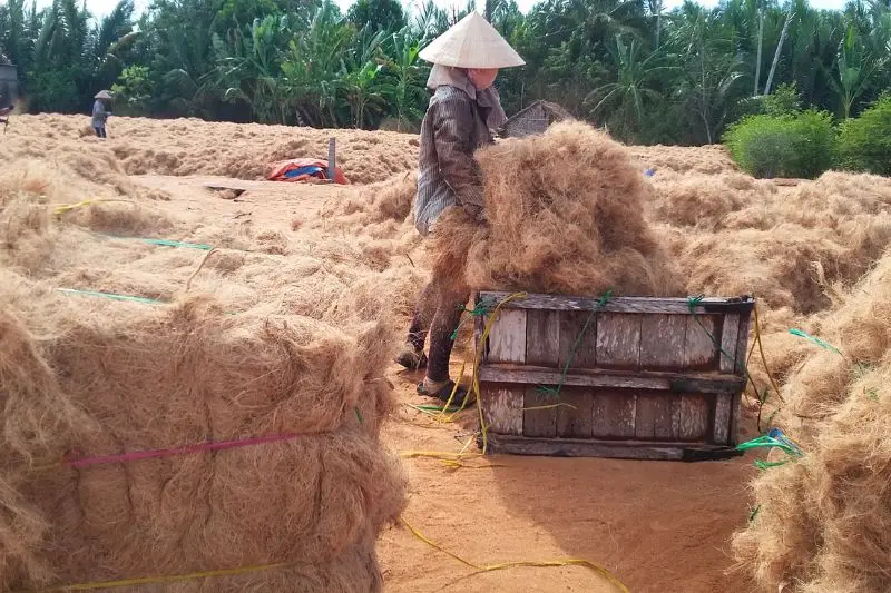L&agrave;ng nghề chỉ xơ dừa An Thạnh Bến Tre nổi tiếng gần xa 2