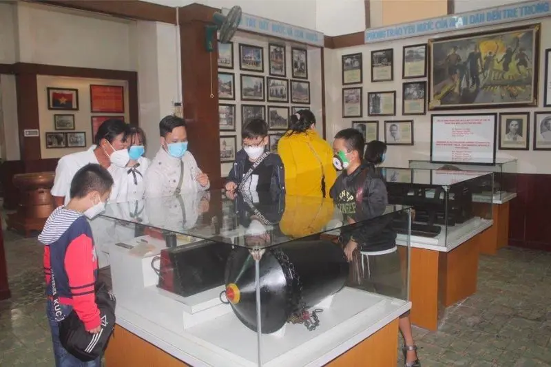 Thăm Bảo t&agrave;ng Bến Tre kh&aacute;m ph&aacute; lịch sử văn h&oacute;a xứ dừa 6