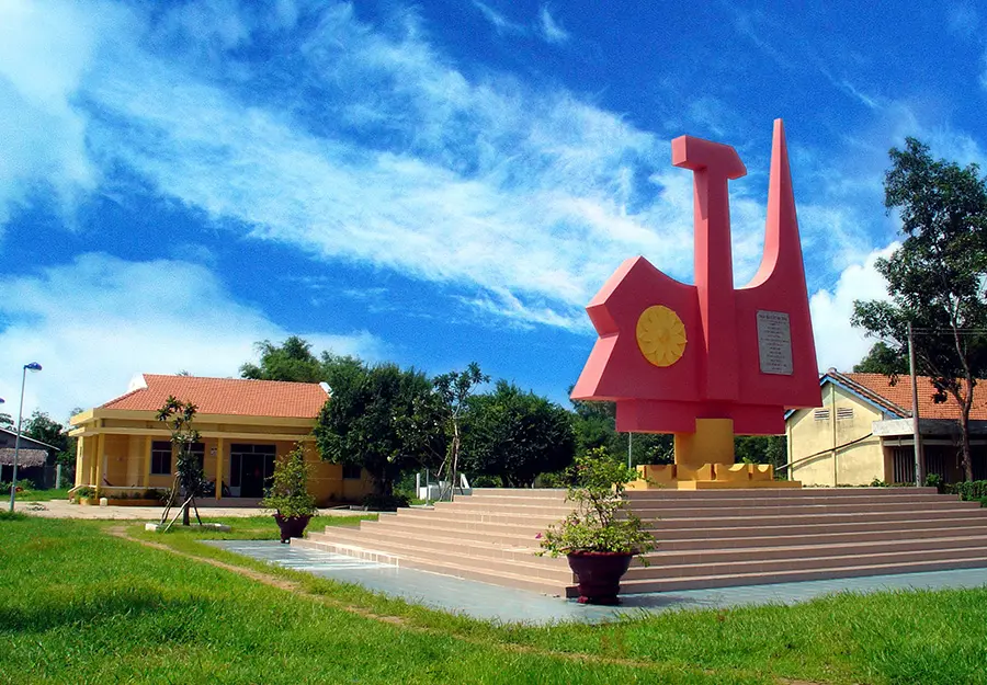 Về thăm di t&iacute;ch C&acirc;y Da đ&ocirc;i với bề d&agrave;y lịch sử c&aacute;ch mạng 5