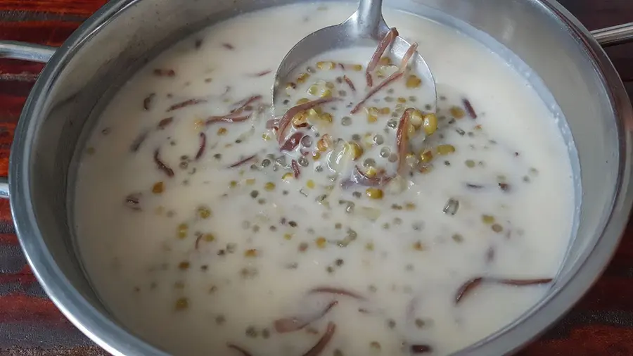 Ch&egrave; thưng nước cốt dừa Bến Tre, đặc sản nức l&ograve;ng kh&aacute;ch phương xa 4