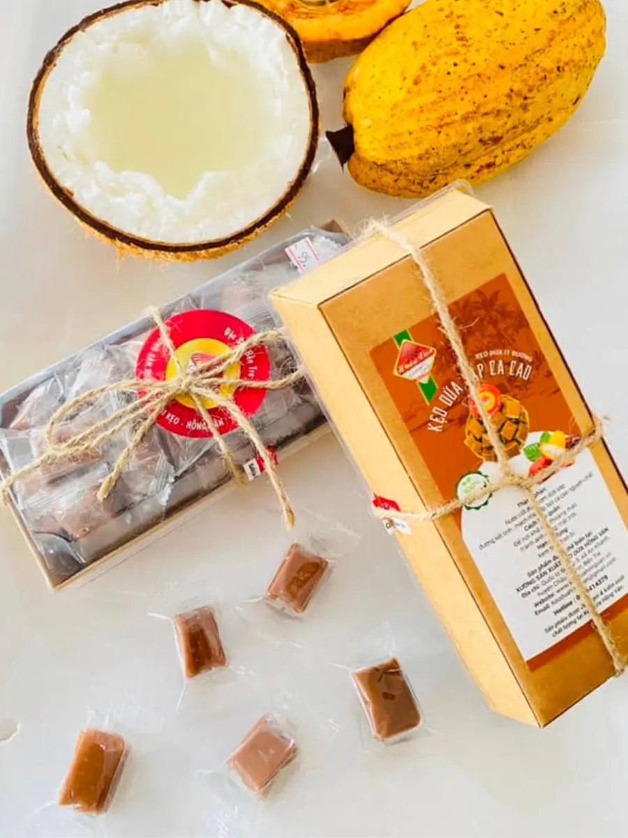 Kẹo dừa Hồng V&acirc;n nổi tiếng với hương vị đặc biệt độc đ&aacute;o 6