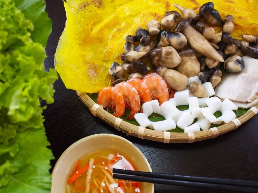 Thưởng thức b&aacute;nh x&egrave;o nấm mối Bến Tre ngon c&oacute; tiếng tại xứ dừa 2