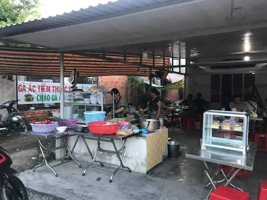 Thưởng thức b&uacute;n ri&ecirc;u T&uacute; Điền đậm đ&agrave; hương vị miền T&acirc;y 2