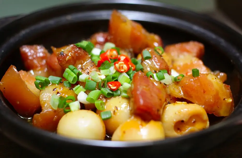 Thịt kho nước dừa Bến Tre khiến bao người ngẩn ngơ bởi vị ngon khó cưỡng