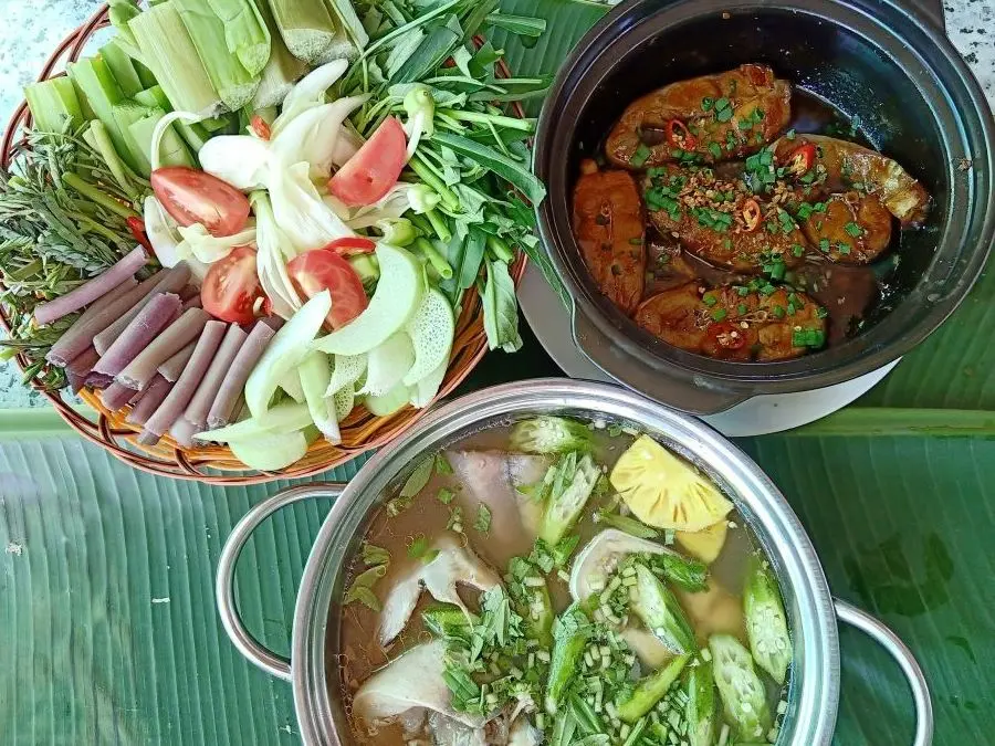 C&ugrave;ng review Vườn ch&ocirc;m ch&ocirc;m Ho&agrave;ng Tuấn với c&ocirc; n&agrave;ng xinh đẹp L&ecirc; Huyền Nhi 3