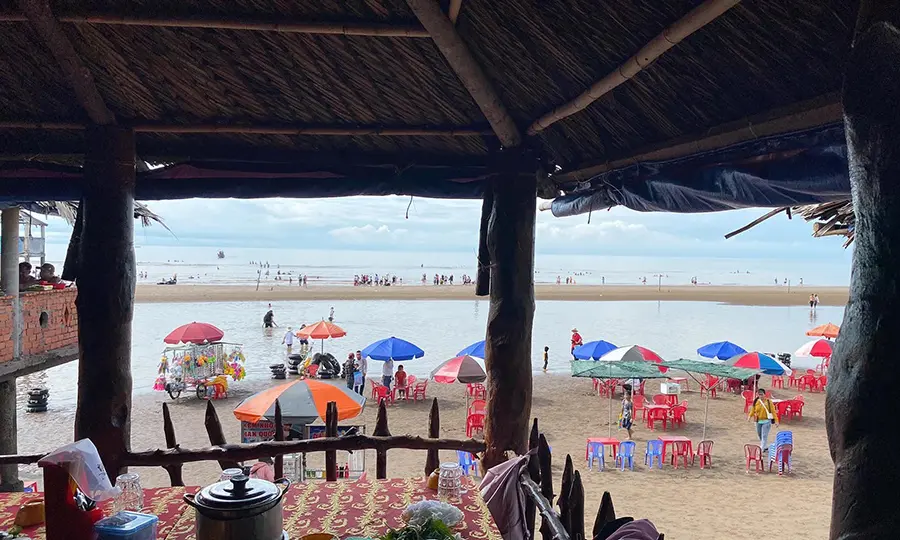 Review đi biển Thạnh Phú ăn hải sản ngon, rẻ cùng cô bạn Huyền Nhi 6