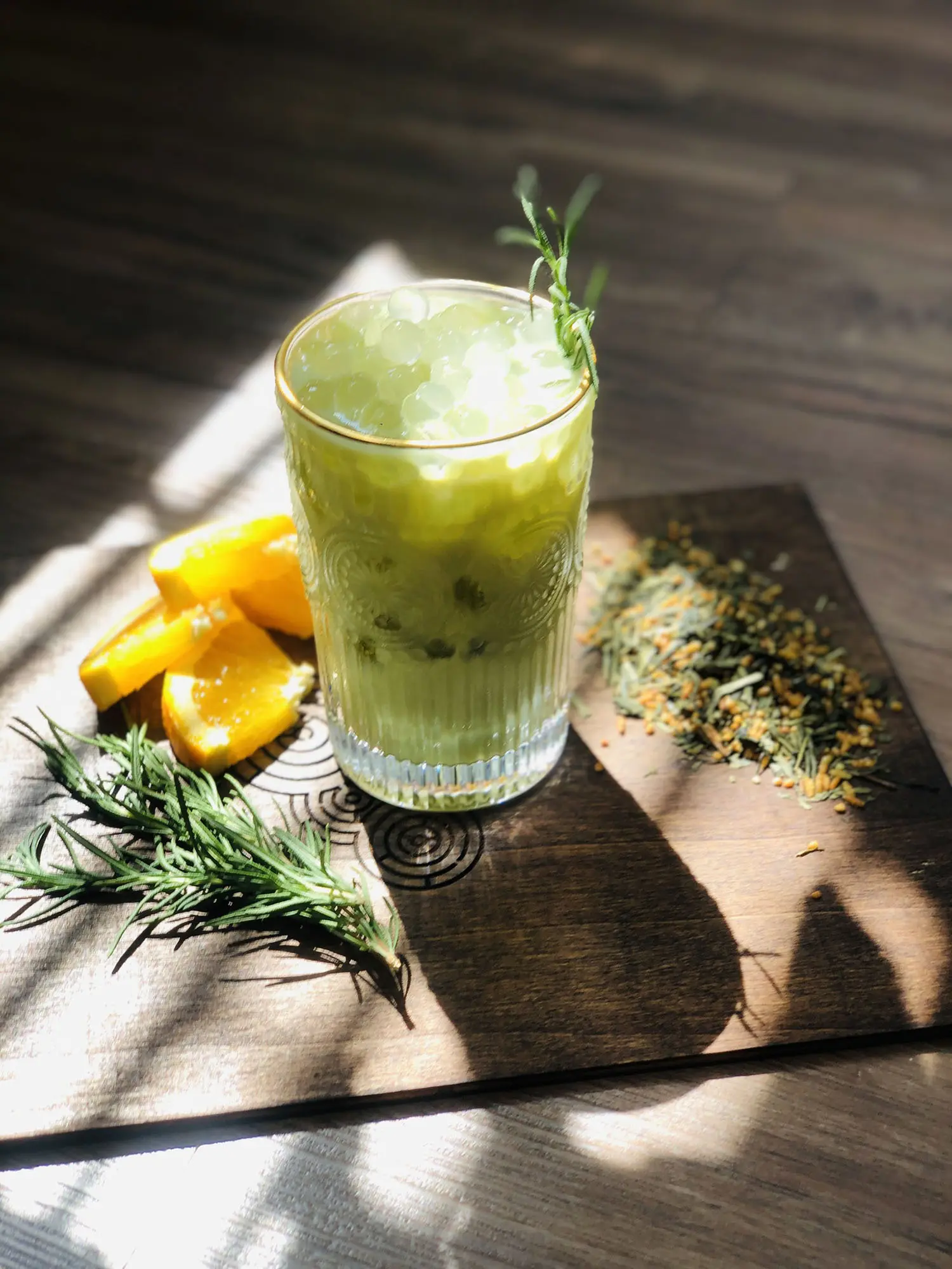 C&oacute; một MAYZE Coffee cổ điển v&agrave; đầy ấm &aacute;p 12