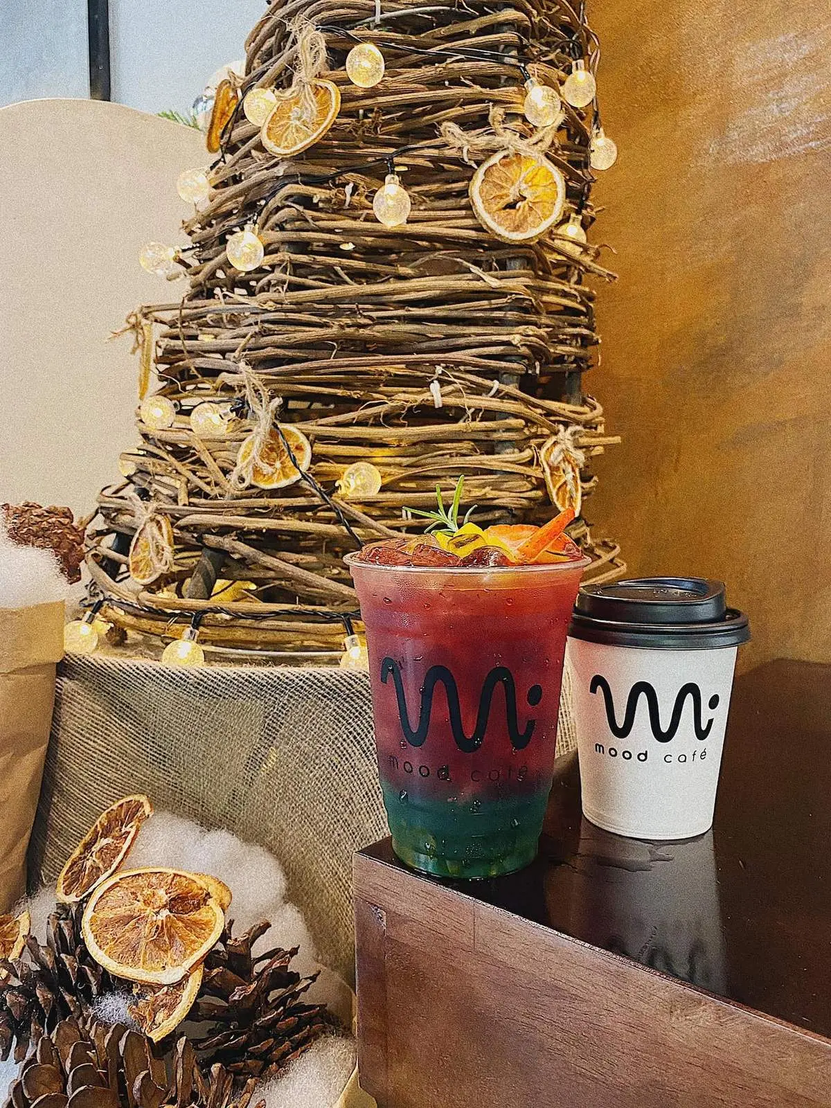 Đến ngay Mood Coffee thưởng thức menu ngọt ng&agrave;o, săn view cực ngầu 16