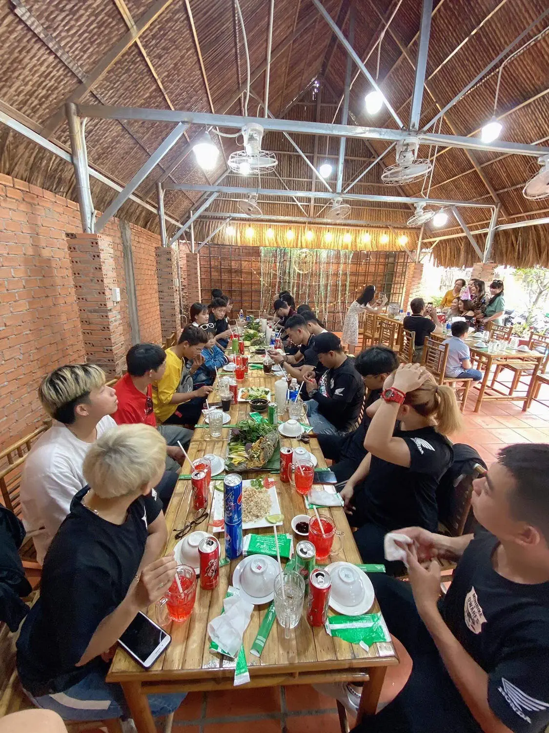 Đến Vườn Măng Qu&aacute;n thưởng thức ẩm thực đồng qu&ecirc; đặc sắc 3