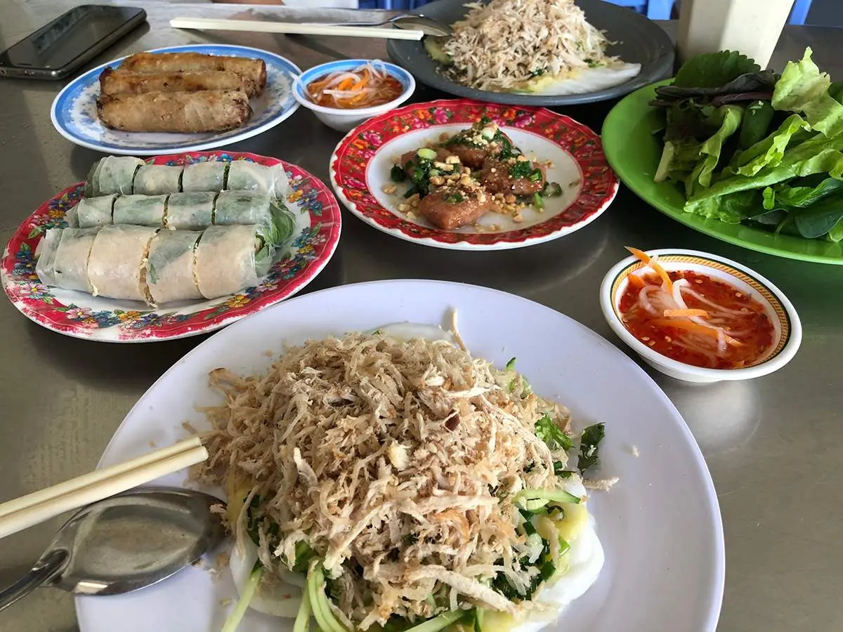 Điểm danh top qu&aacute;n b&aacute;nh b&egrave;o ở B&igrave;nh Dương đ&ocirc;ng kh&aacute;ch nhất 3