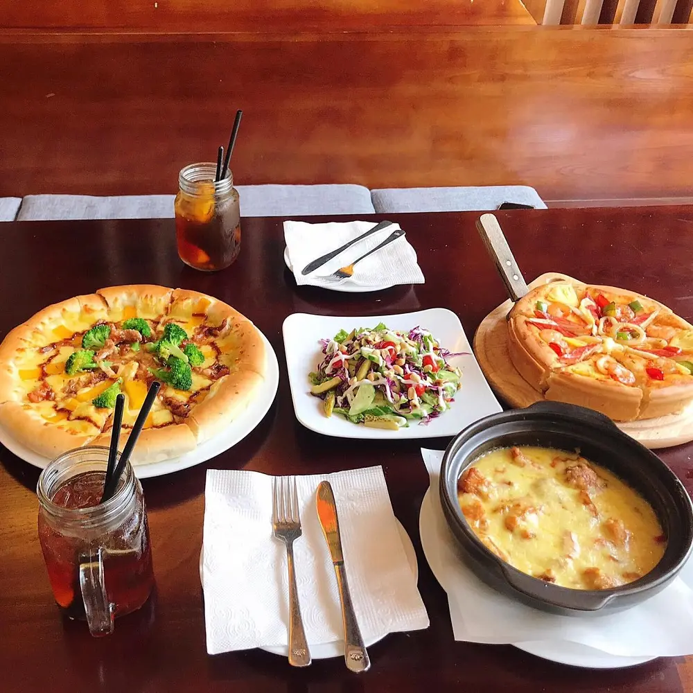 Gh&eacute; Melio Pizza thưởng thức những chiếc b&aacute;nh ngon đ&uacute;ng điệu 2