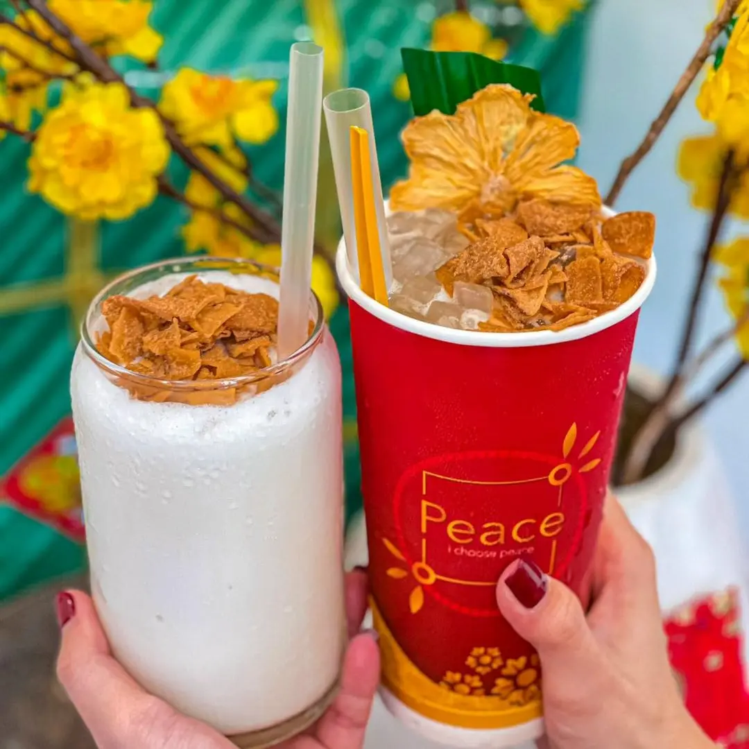 Peace Coffee Trendy Fruit qu&aacute;n c&agrave; ph&ecirc; l&agrave;m đi&ecirc;n đảo giới trẻ B&igrave;nh Dương 14